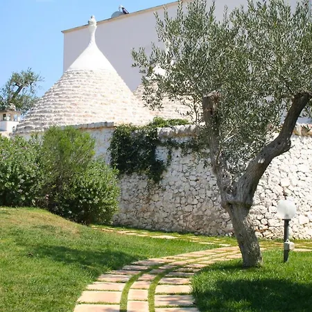 Certosa Sleeps 4 With Pool Ostuni