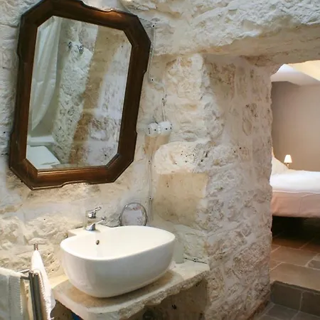 Villa Certosa Sleeps 4 With Pool Ostuni