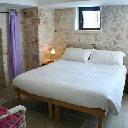 Certosa Sleeps 4 With Pool *